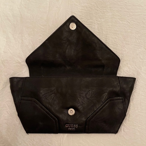 Black Guess Clutch - Picture 4 of 4